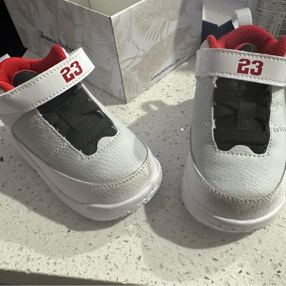 Jordan’s 23 - Picture 4 of 5